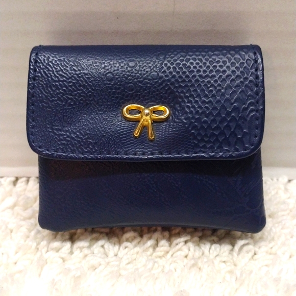 No Brand Handbags - Small Coin Blue Button Zipper Kiss Lock Pocket
